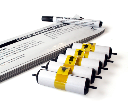 Magicard M9005-761. Комплект для чистки принтеров: карандаш для чистки головки, чистящие карты (10 шт.), липкие чистящие ролики (5 штук)